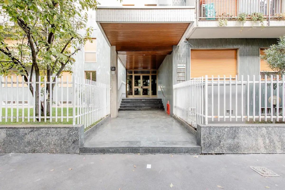 Giro 58, 2 Bedroom Apartament, Close To San Siro, Fiera And 10 Min Metro To Duomo — Photos 1